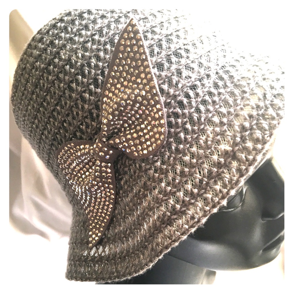 August Accessories Women's Light Mint Cloche Hat